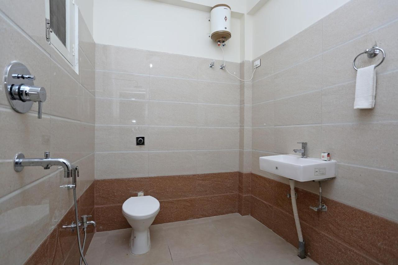 Oyo 11560 Citi Residency Hotel Патна Екстериор снимка