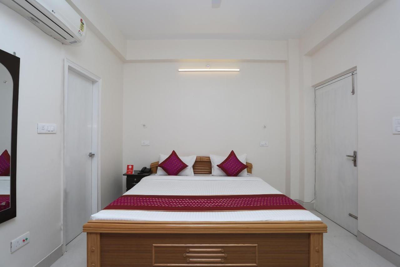 Oyo 11560 Citi Residency Hotel Патна Екстериор снимка