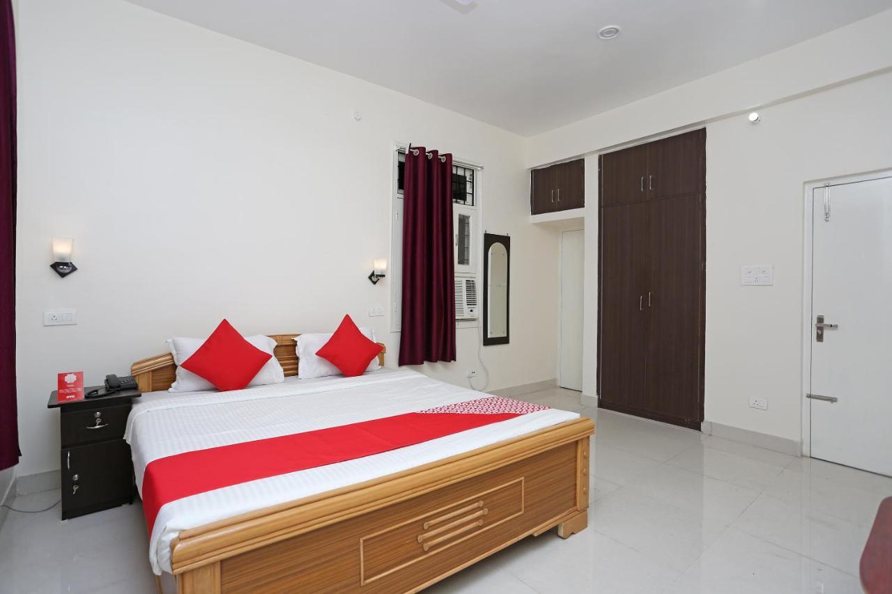 Oyo 11560 Citi Residency Hotel Патна Екстериор снимка
